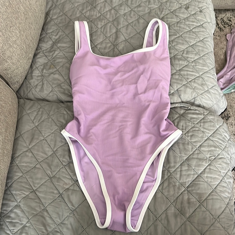 Lainsnow one piece swimsuit